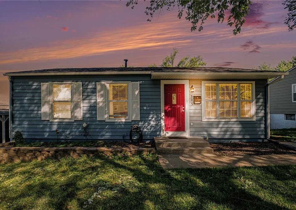 1st image of 305 E 3rd Dr S