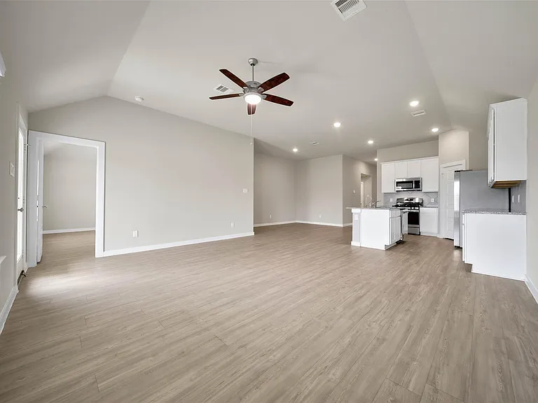 1016 Brighton Orchards Ln — Photo 15