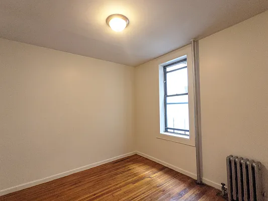 Rented by Bohemia Realty Group | media 8