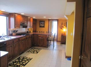 485 Hoppin Hill Ave, North Attleboro, MA 02760
