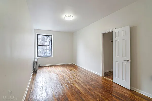 Rented by Hillel Realty Group | media 5