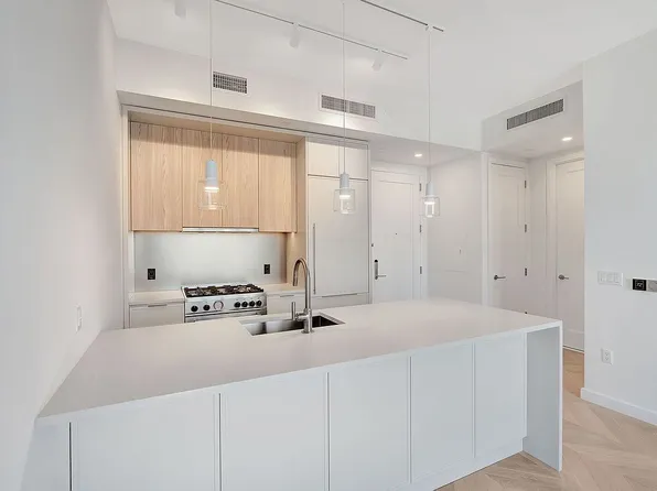 29-18 41st Ave #14B, Long Island City, NY 11101