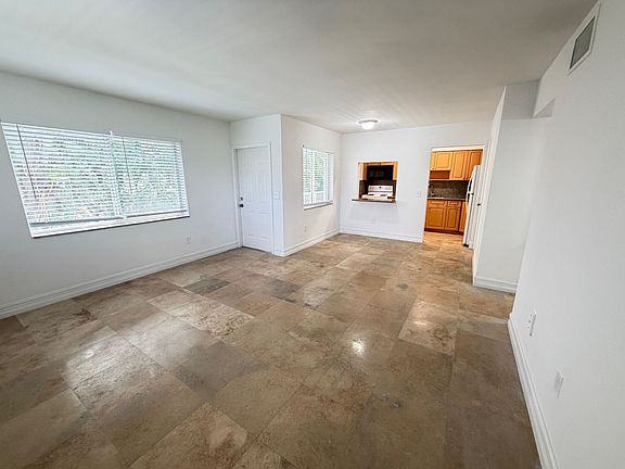 4th image of 3009 N Andrews Ave APT 5