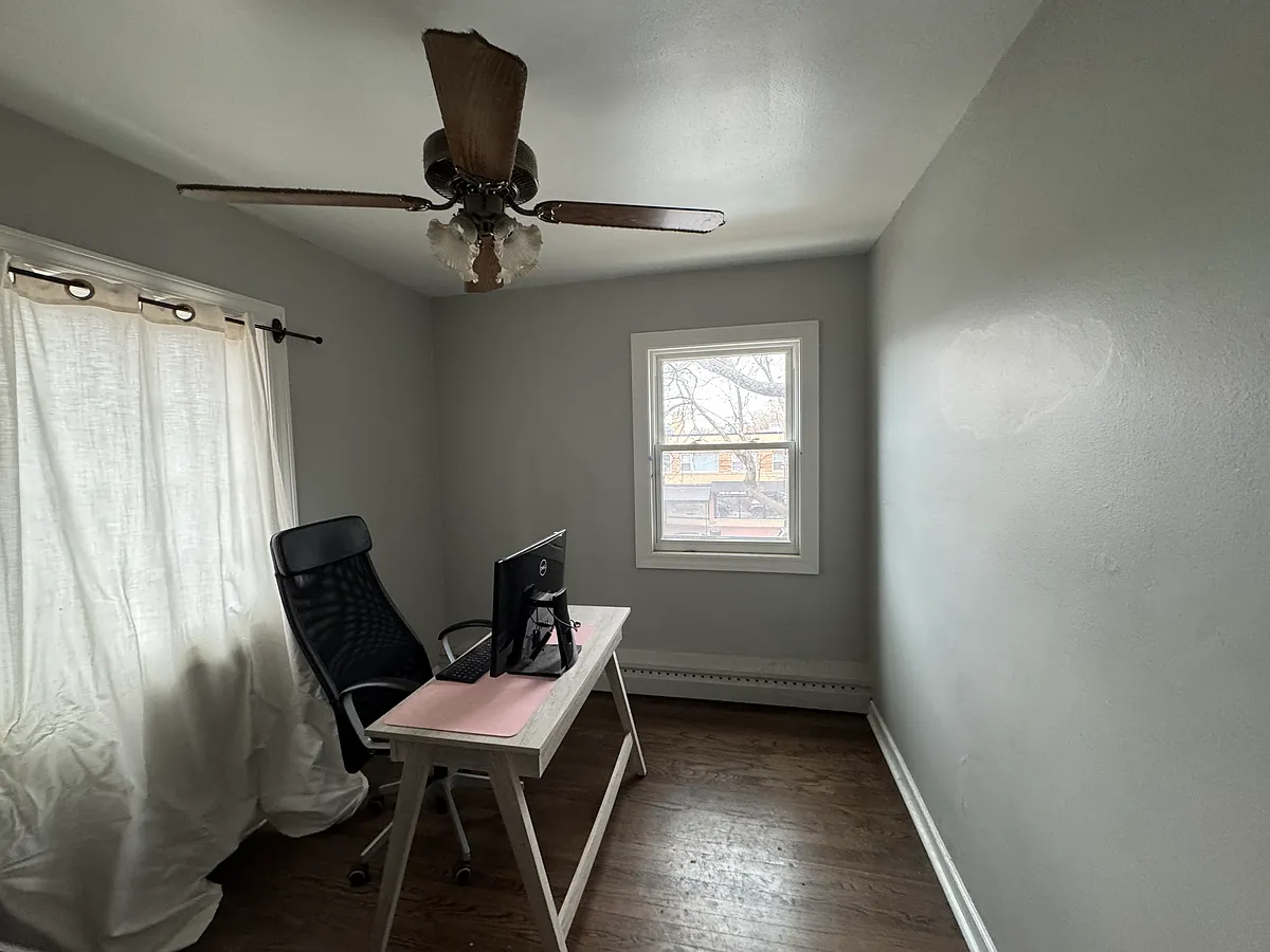 Building Photo - 1557 Monroe Ave #2