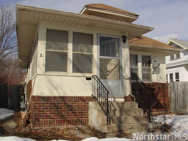 2nd image of 905 Bayard Ave
