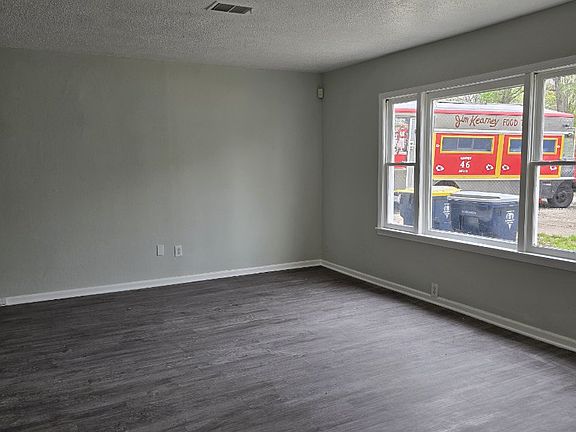 5th image of 8016 Wabash Ave