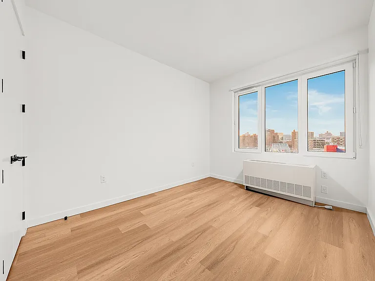 261 Grand Concourse #1723 — Photo 5