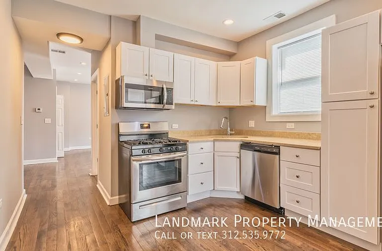 2353 W 18th Pl #3R — Photo 1