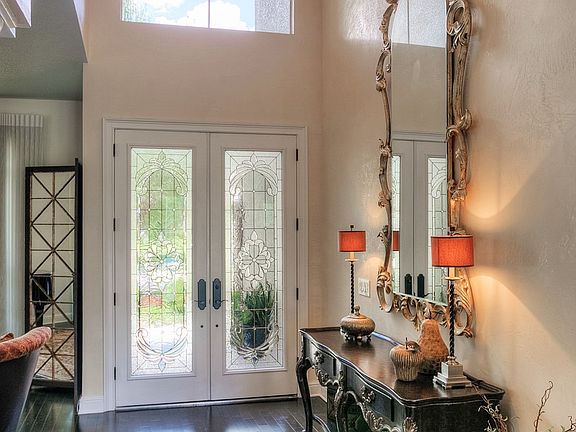 4th image of 10118 Deercliff Dr