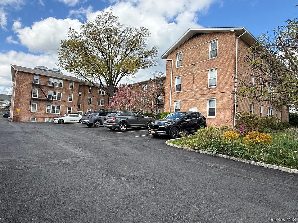 1st image of 25 Trinity Place #3M