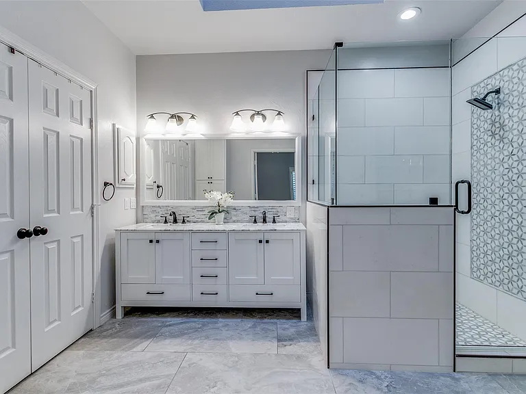 626 Beal Ln — Photo 18