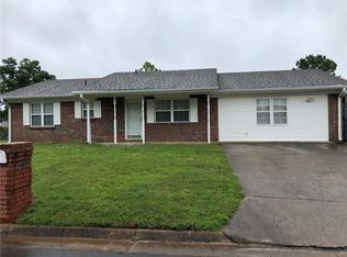 1300 12th Ter, Barling, AR 72923