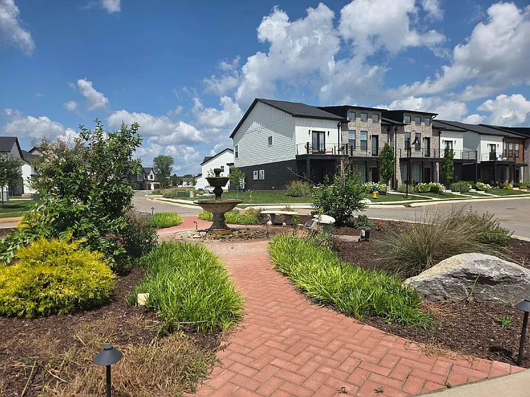 1339 Rebecca Johns Dr — Photo 20