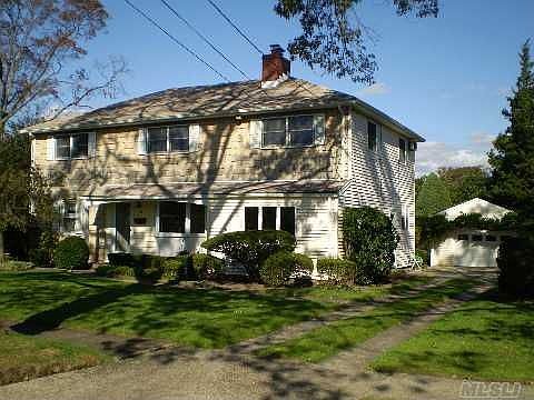 1st image of 85 Peconic Dr