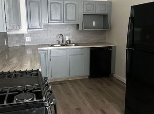 201 7th Ave, Sterling, IL 61081