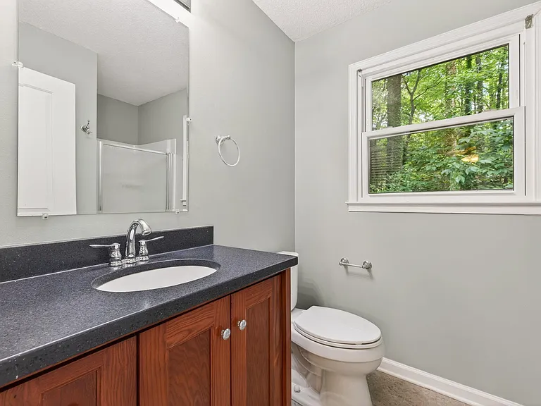 1526 Dirkson Ct — Photo 19