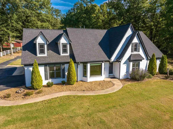 12380 Fox Lair Dr, Collierville, TN 38017