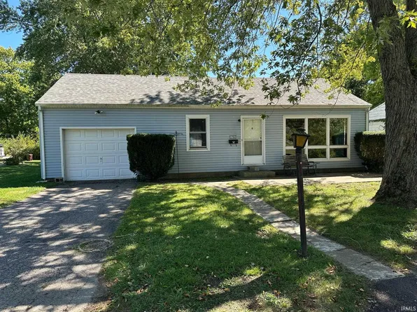 1702 Johnson St, Logansport, IN 46947