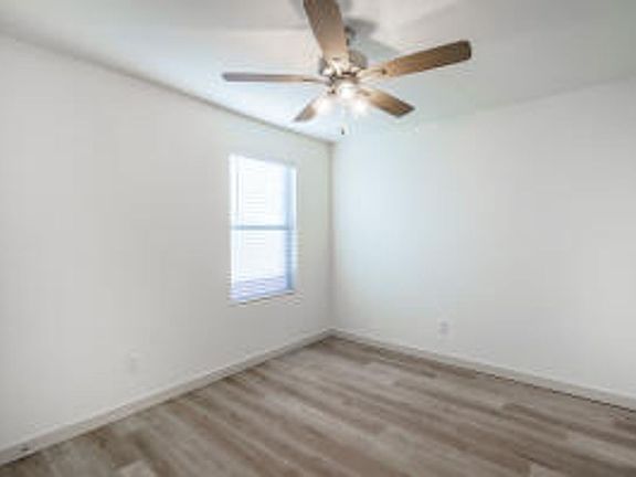 5th image of 3624 E 3rd Pl