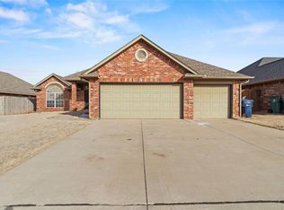 10621 NW 40th Ter, Yukon, OK 73099