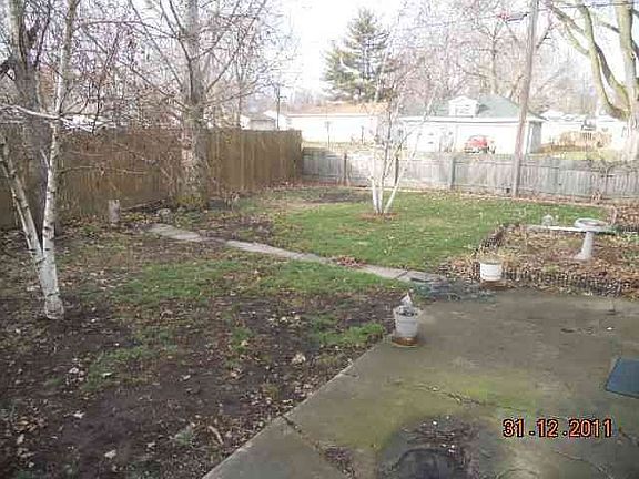 5th image of 1010 N Livingston St