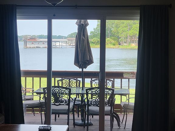 4th image of 559 Cove Dr