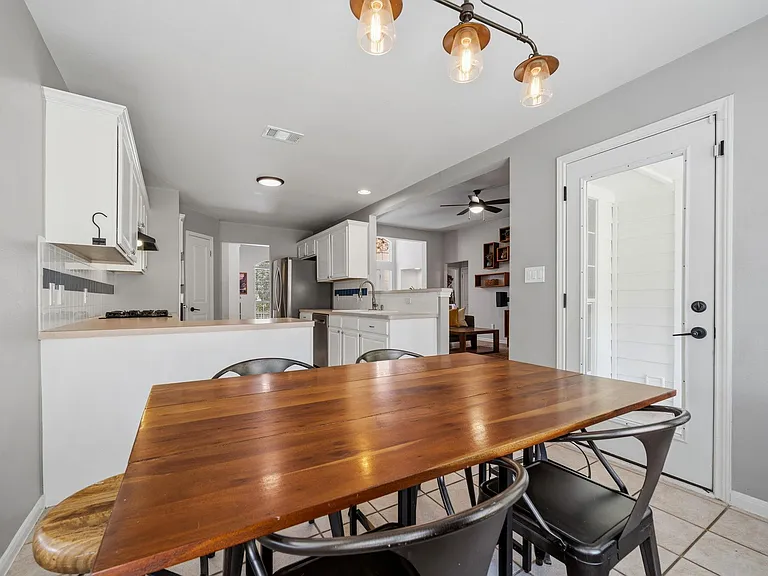 6816 Beatty Dr — Photo 19