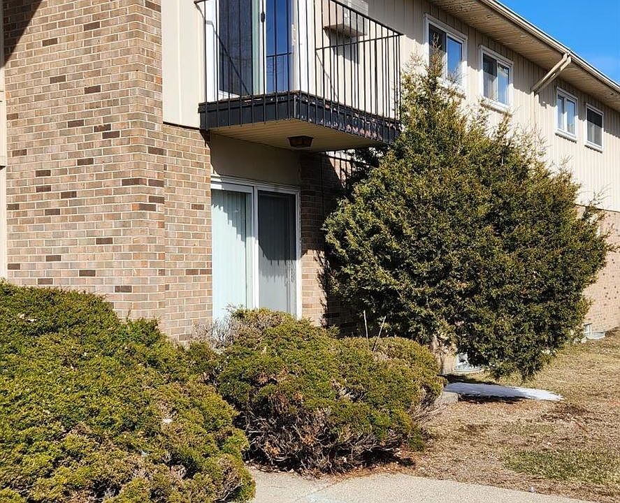 31555 Fraser Dr, Fraser, MI 48026 Zillow