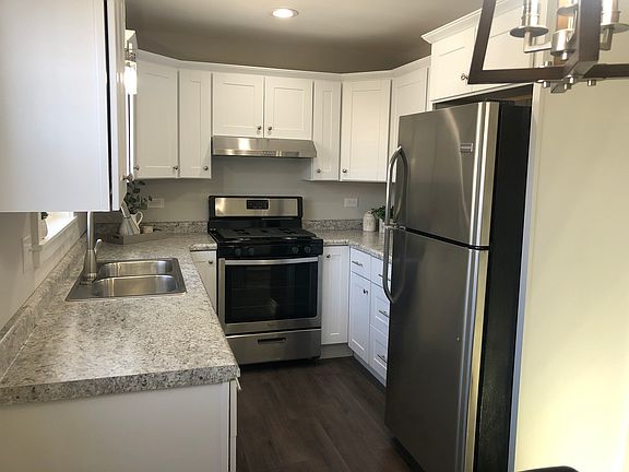 5th image of 1616 Whitney St