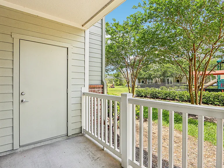Oakleaf Plantation Apartments — Photo 60