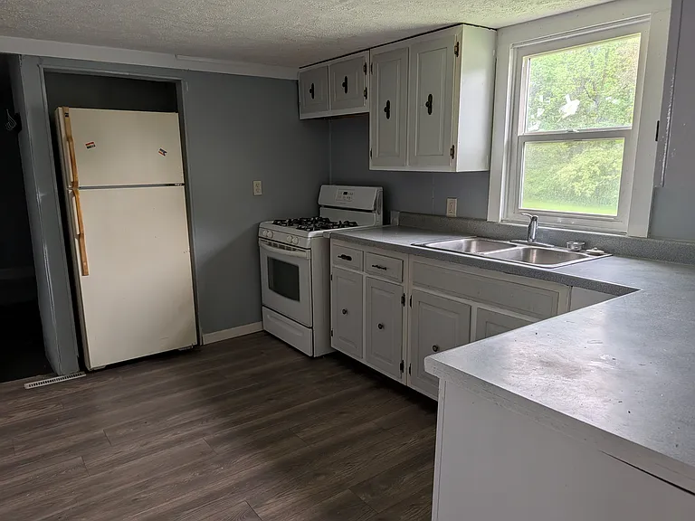 736 Plaisance Ave — Photo 4