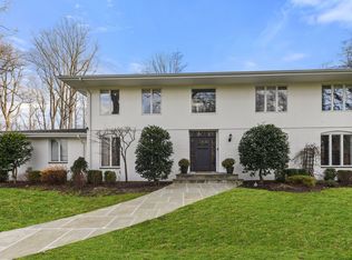 16 Birch Grove Dr, Armonk, NY 10504