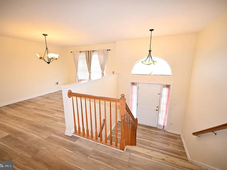 9172 Granite Ct — Photo 7