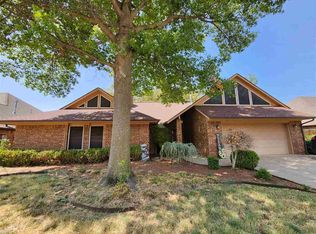 2004 NE 35th St, Lawton, OK 73507