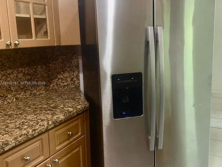 8305 SW 152nd Ave #A409 — Photo 2