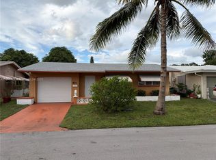 Mainlands Of Tamarac Lake, Fort Lauderdale, FL 33319