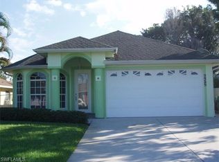 652 100th Ave N, Naples, FL 34108