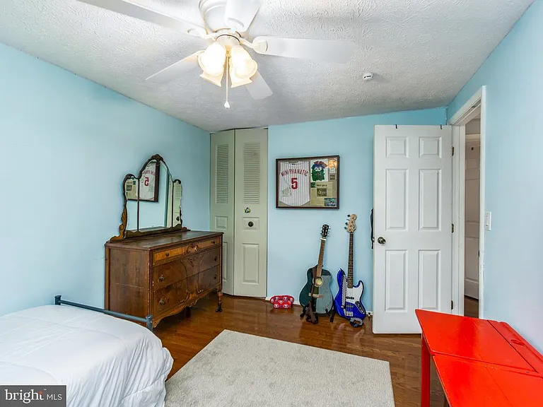 3827 Dittany Ct — Photo 25