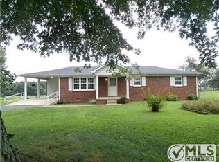 36 S Patrick Rd, Fayetteville, TN 37334