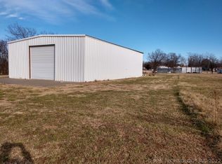 4004 S 4180th Rd, Chelsea, OK 74016