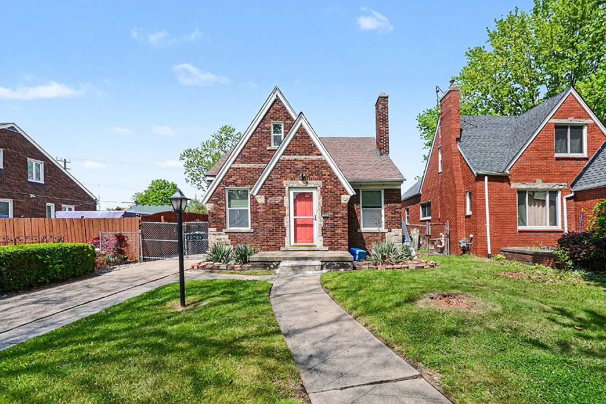 Building Photo - 15709 Collingham Dr