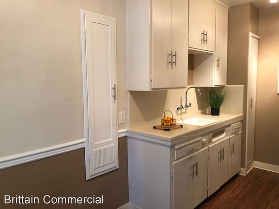 3rd image of 1510 18th St APT 10