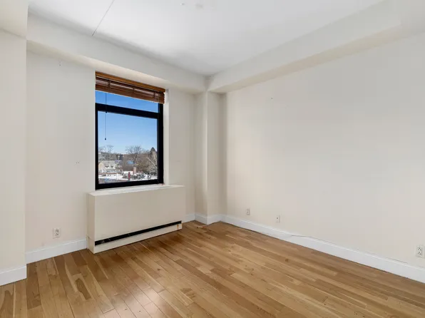 3536 Cambridge Avenue image 6 of 16