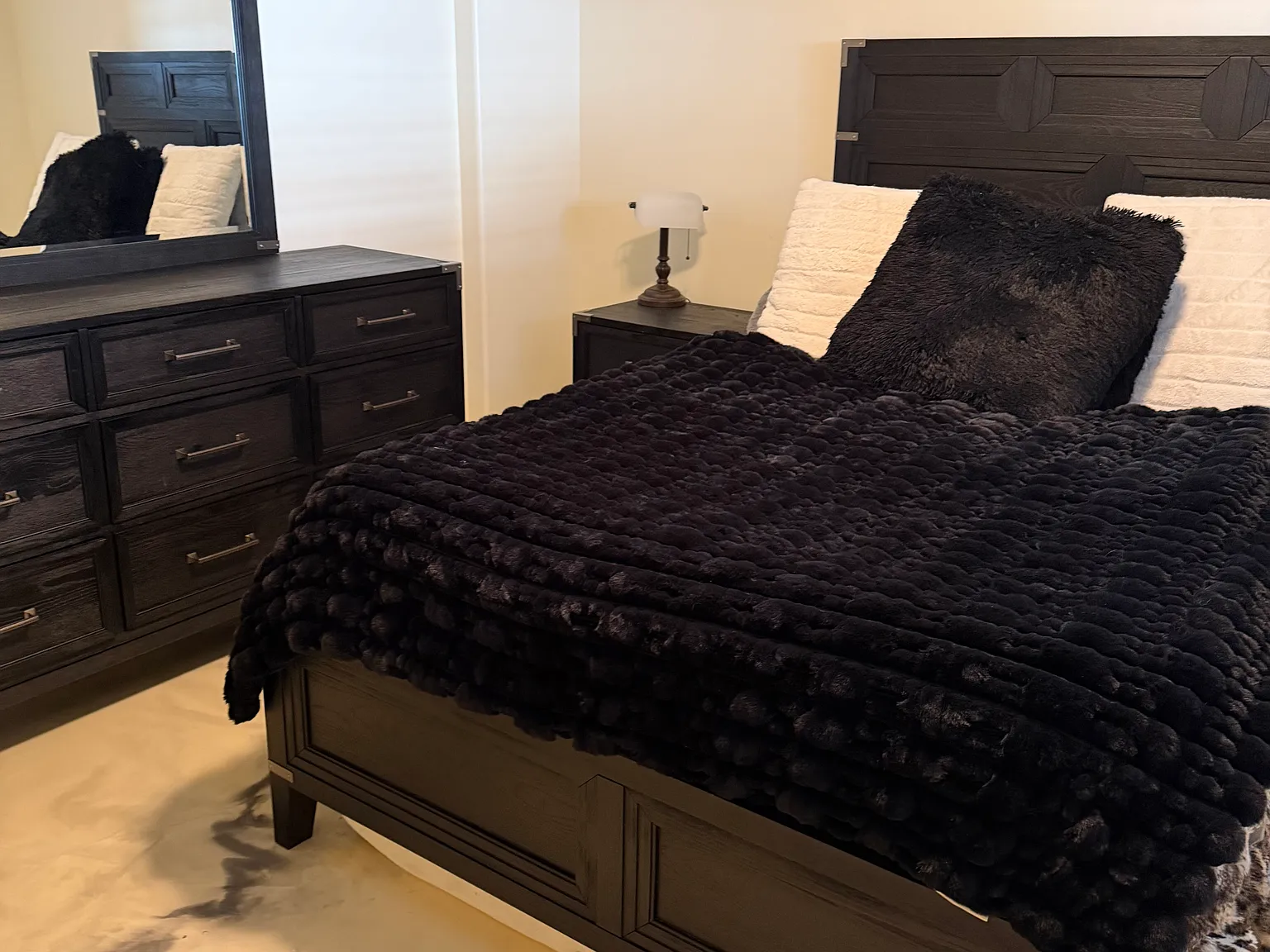 2 bed, 1500 sqft, $1,500 — Photo 4