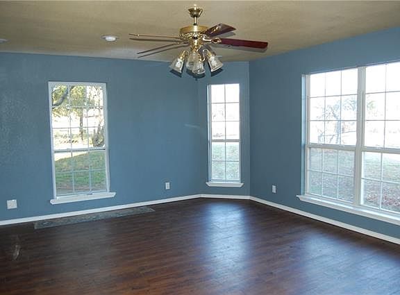 3rd image of 371 County Road 297