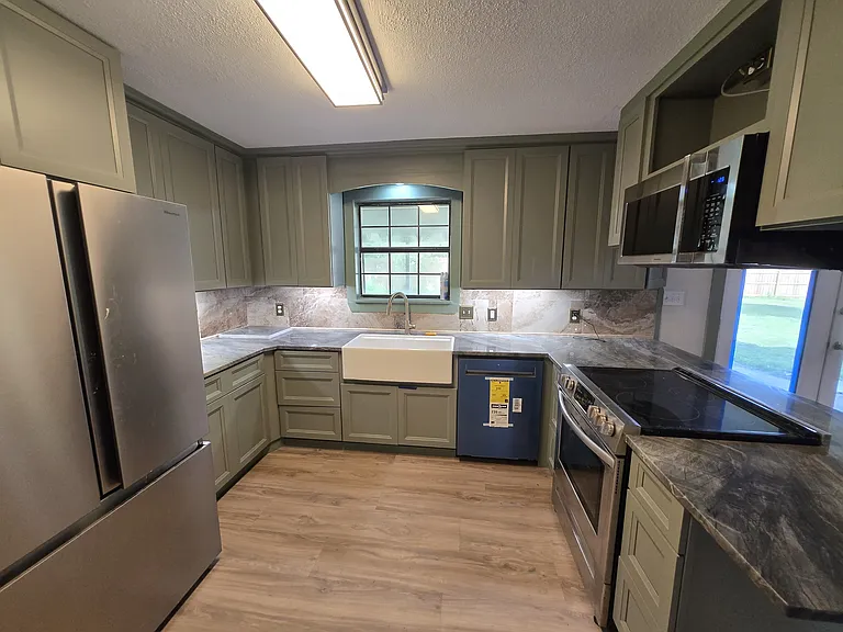 7458 Woodside Rd — Photo 8