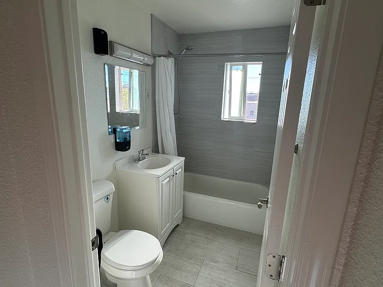 1900 Florida St #2 — Photo 5