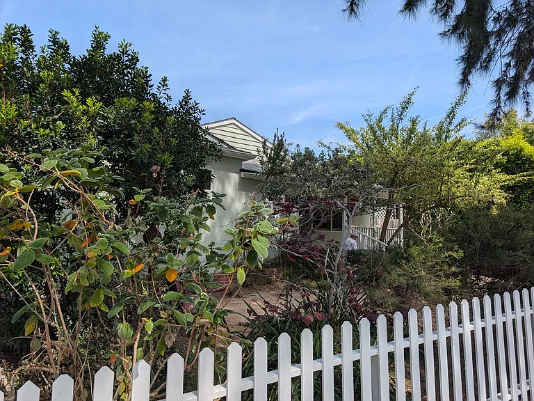 1043 Pacific St — Photo 1