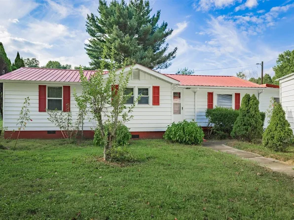 142 Big Rivers Rd, Hawesville, KY 42348