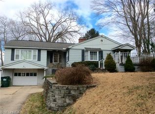 1177 Mac Dr, Stow, OH 44224